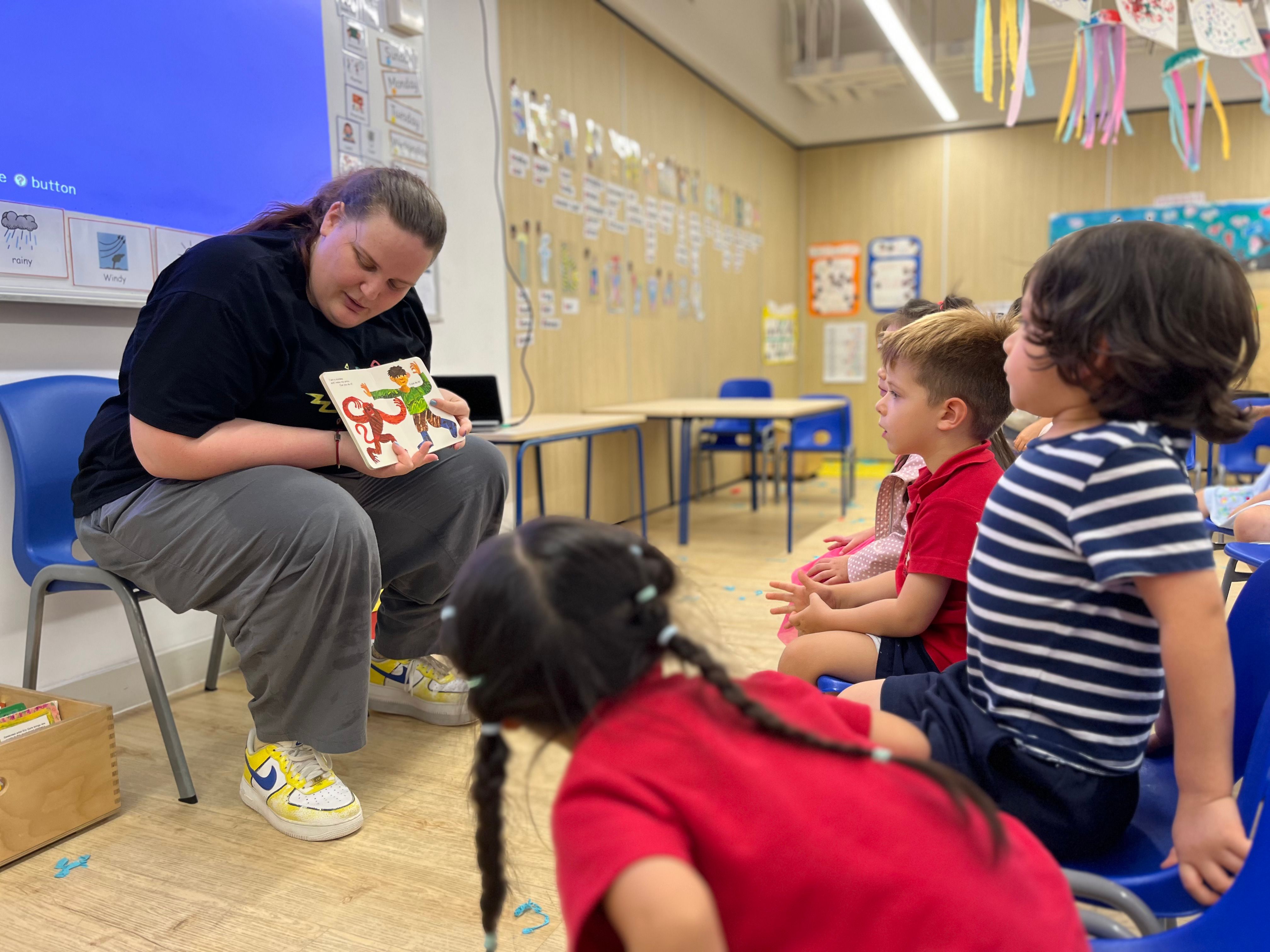 Students learning English 