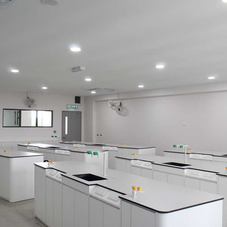 Clean and spacious science laboratory at Horizon Hills Invictus International School Malaysia designed for hands-on learning.