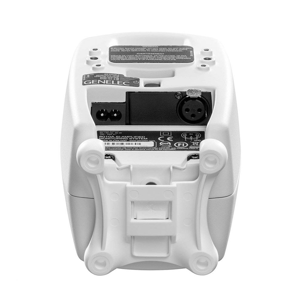 GENELEC 8010A 2本　oyaide xlr class B Genelec 8010A 2-Way 3'' Active Studio Monitor (Single