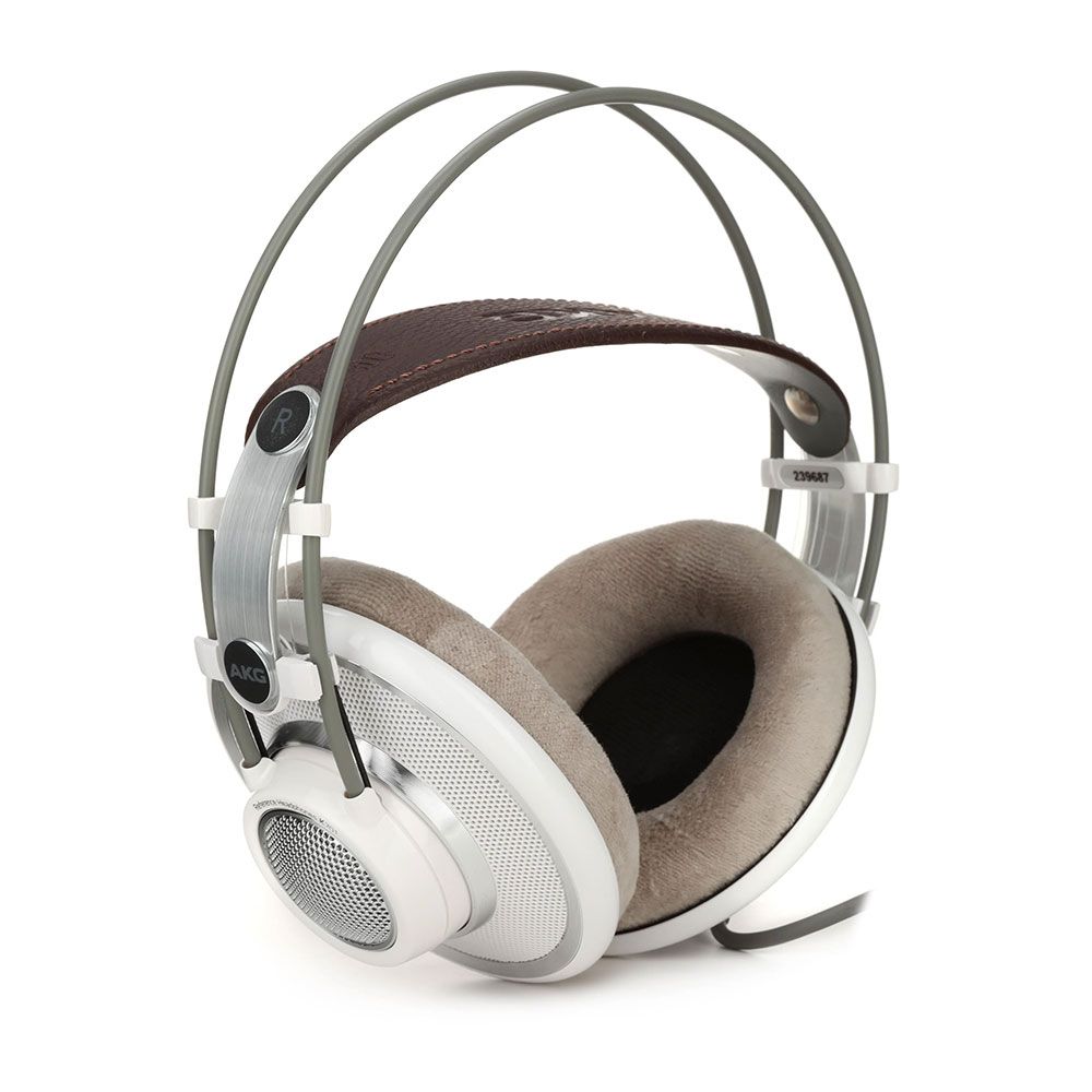 AKG K701 プレミアムリファレンスヘッドフォン AKG K701 Reference Class Premium Headphones