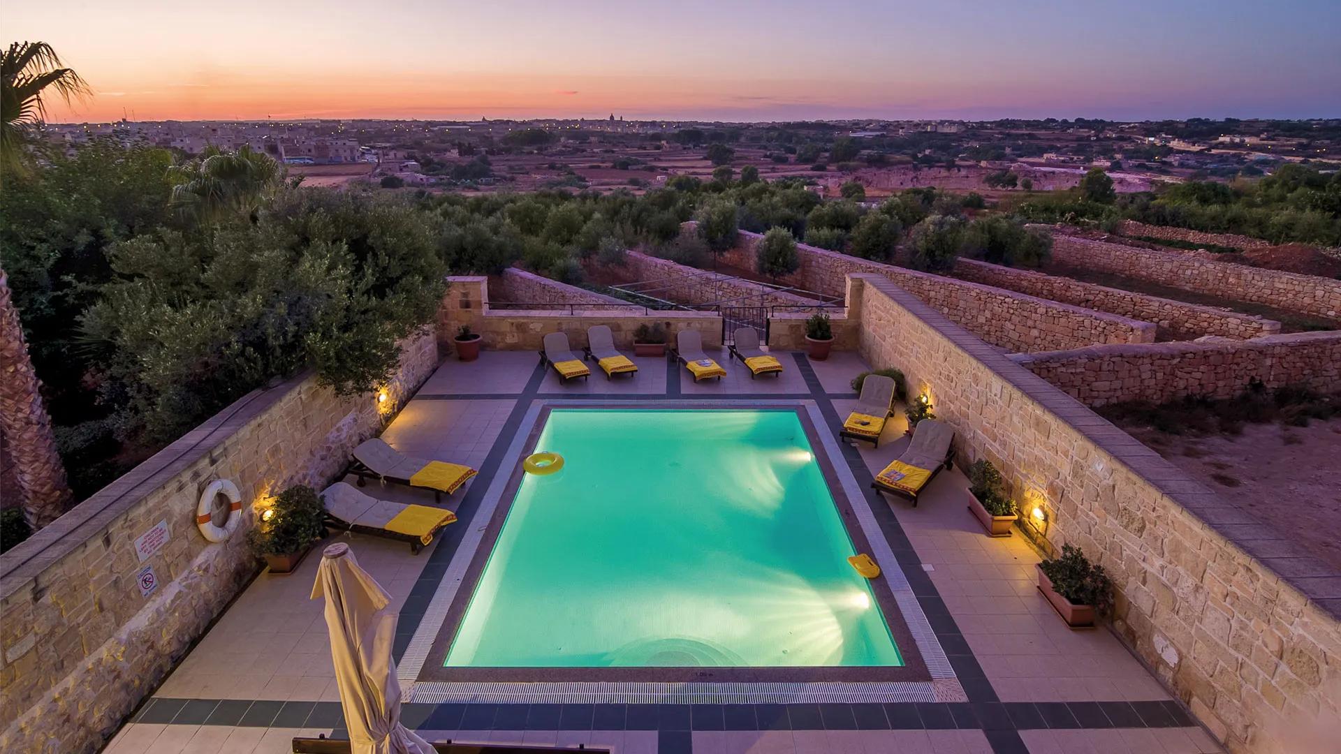 Villa Blueberry Hills pool