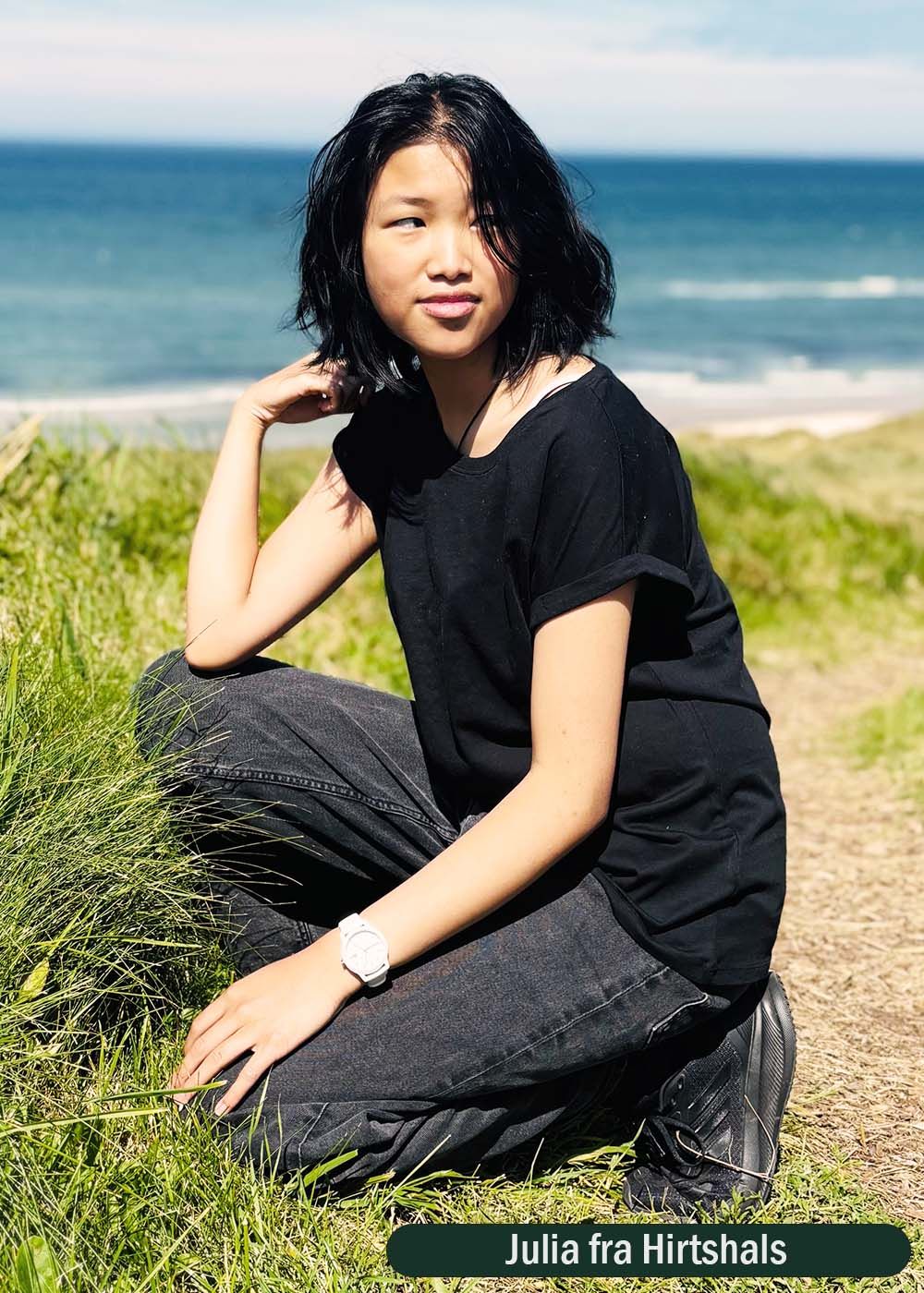 Women's Shoulder Tee Black