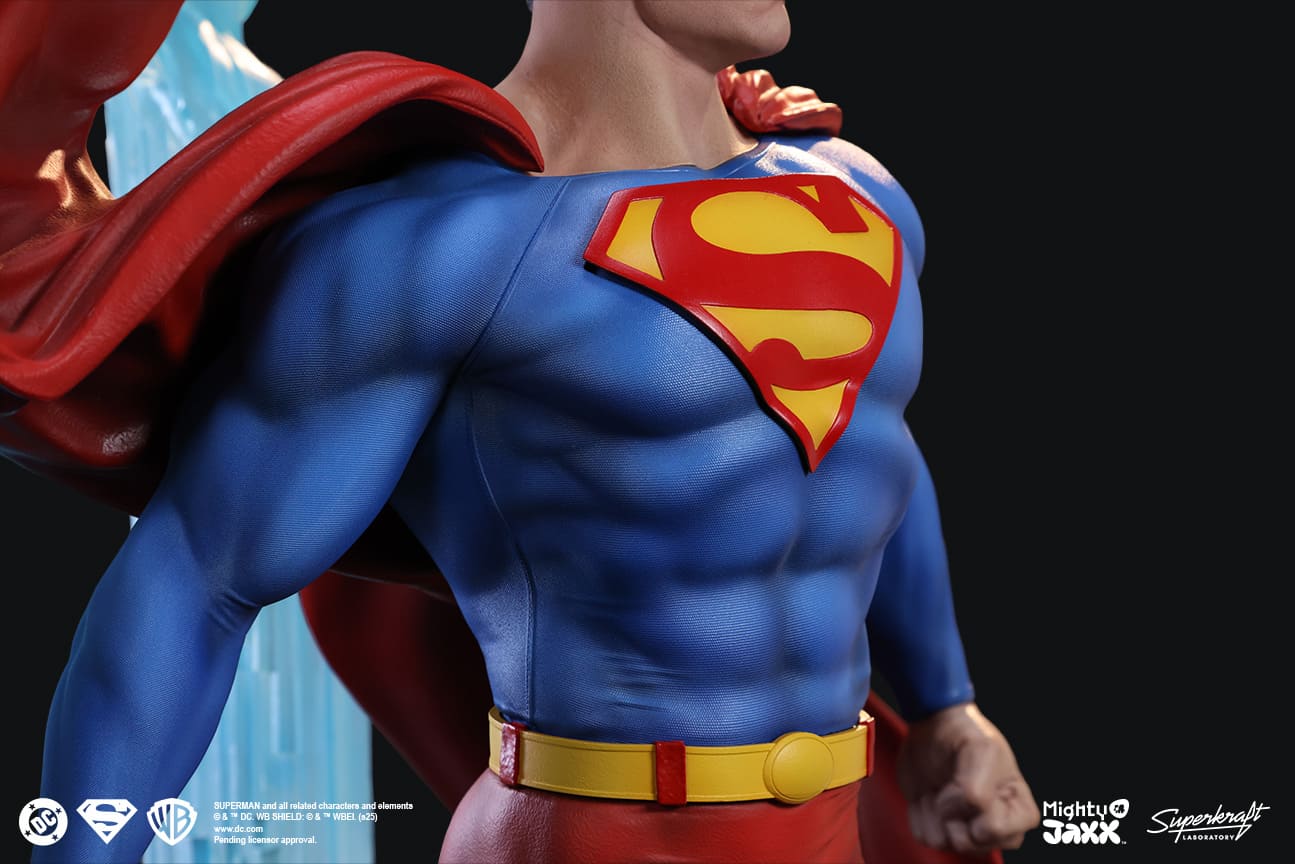 Superman: Birth of Hope – Limited Edition Statue | Superkraft