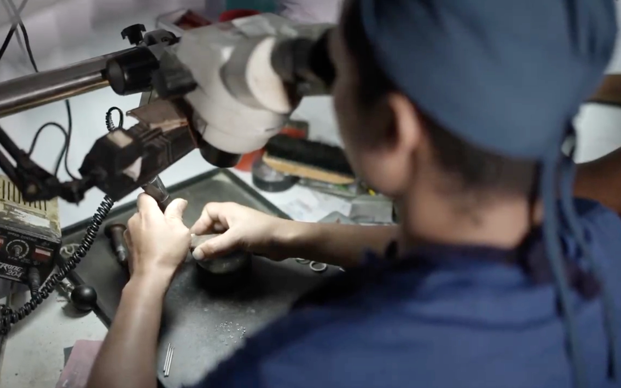 Professional jewellery micro pave setting in process