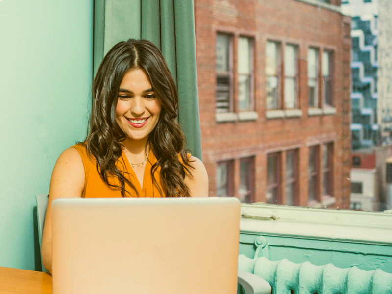 woman emailing