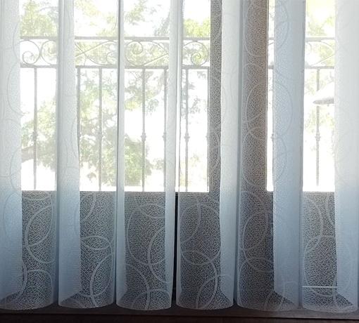 The Benefits of Energy-Efficient Blinds for Winter Savings