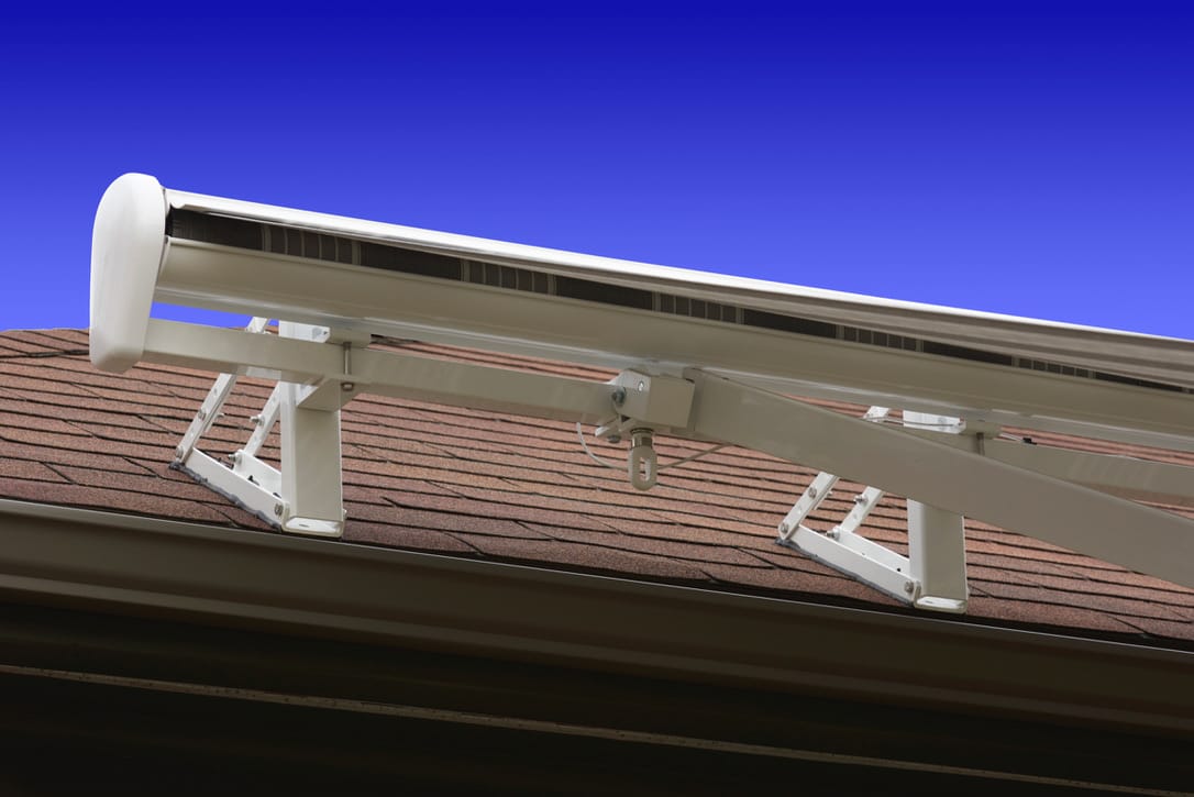 Awnings,Retractable Awnings,Roof Mount