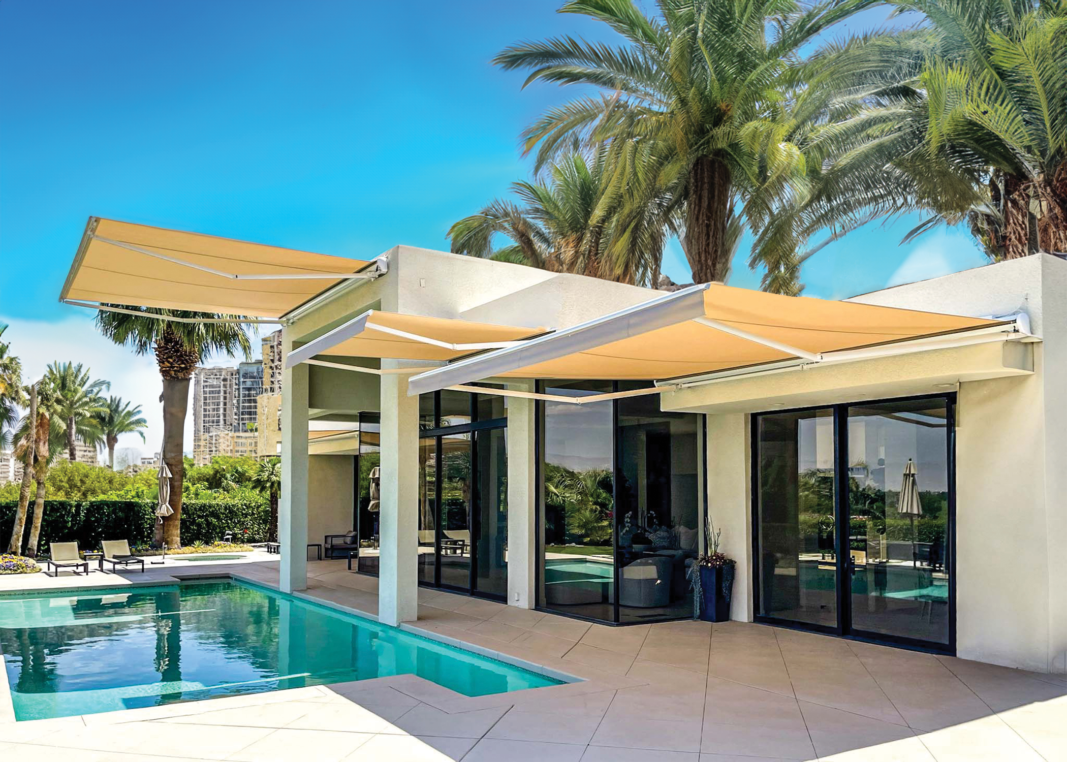 Retractable Awnings vs. Pergolas: Which is Right for Your Backyard?