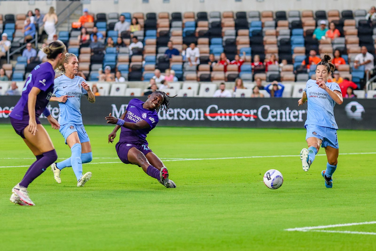 Barbra Banda (22) of the Orlando Pride takes a shot on goal during an NWSL game between the Houston Dash and the Orlando Pride at Shell Energy Stadium on August 23, 2024 in Houston. (Photo by Parker George/Undrafted)