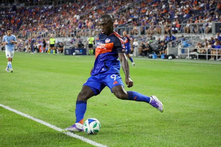 Alonso Martínez Spoils Homecoming as Orange and Blue Slip in Supporters’ Shield Race