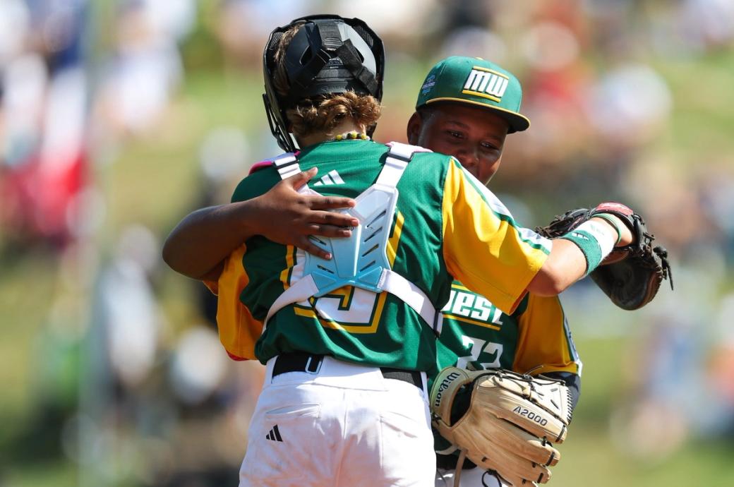 Midwest (Davenport Northwest LL, Iowa) vs. Metro (Bayonne Central LL, N.J.), 2026 Little League World Series — Photo Credit: Vinnie Lucia/Undrafted