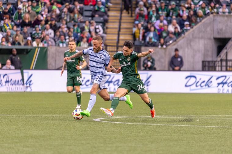 Portland Timbers Secure Victory Over Sporting Kansas City with Strong Performances from Mora and Evander