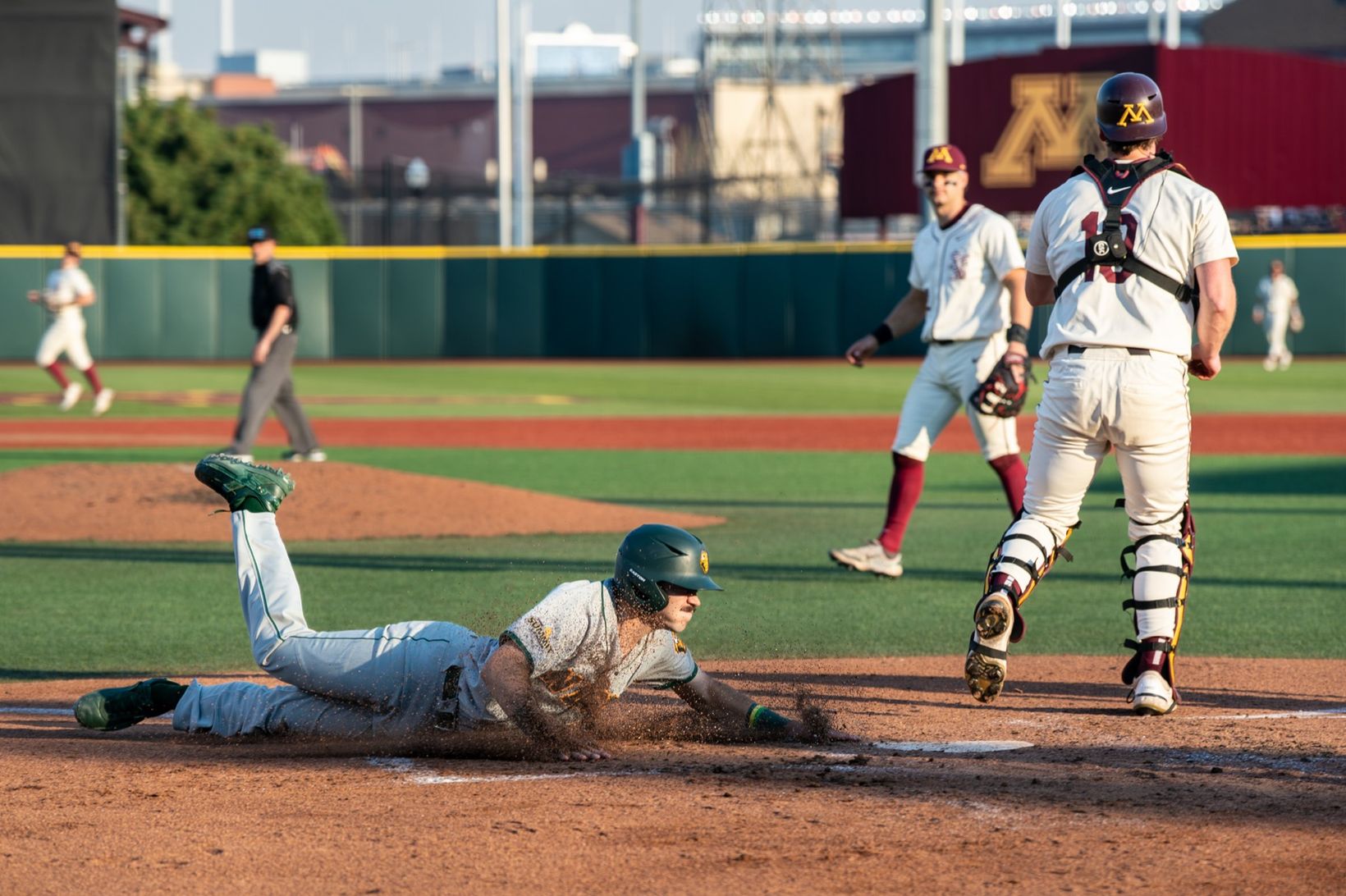 Minnesota vs North Dakota State baseball at Siebert Field — Photo Credit: Ariana Golemis/Undrafted