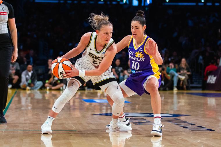 Kelsey Plum Ignites Sparks with Third-Quarter Surge as Angel Reese Keeps Marching Toward WNBA History