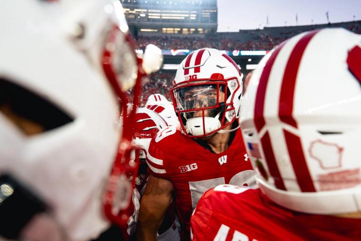 Badgers Blank RedHawks in Defensive Dogfight as O’Neil Steps Up