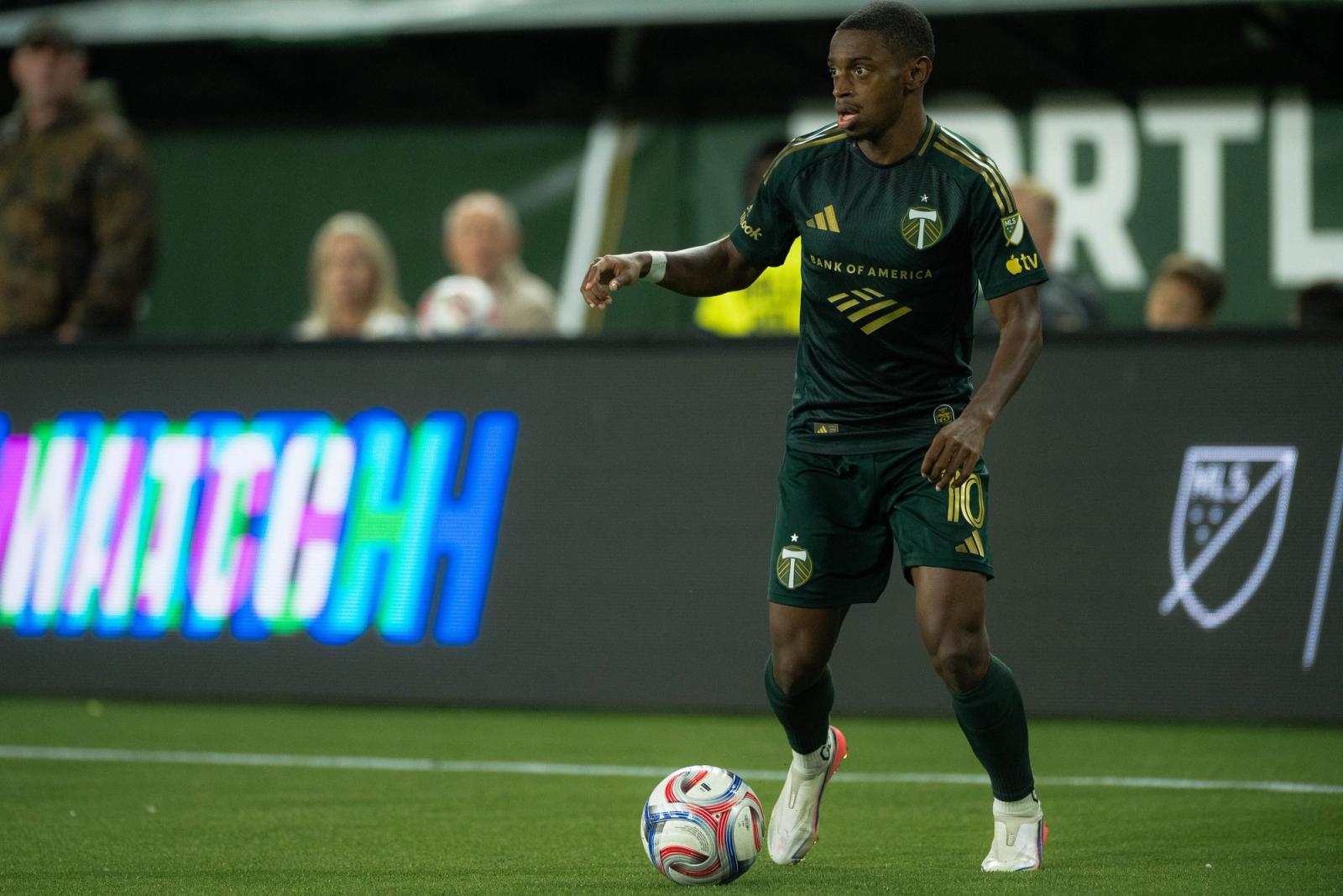 Portland Timbers number 10 dribbles under stadium lights — Photo Credit: Aaron Leopold/Undrafted