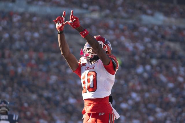 Isaac Wilson Shines in First Career Start as Utah Defeats Utah State 35-21