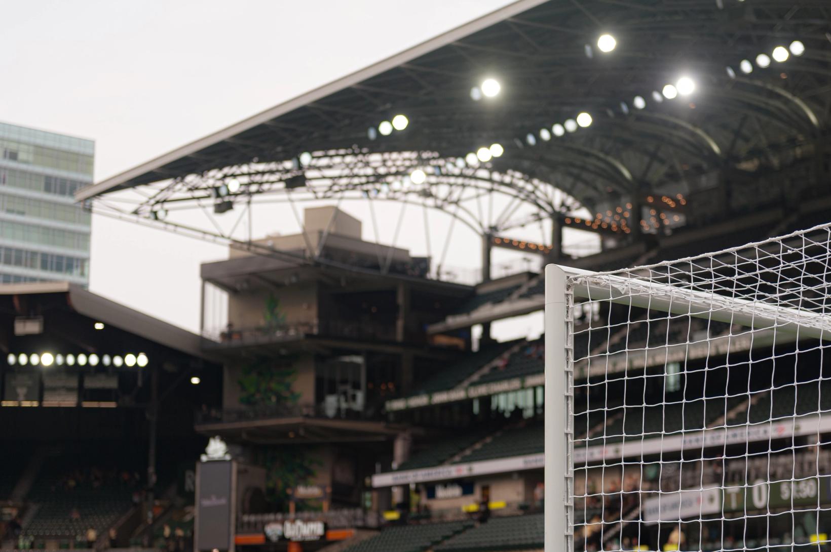Wide action FC Dallas vs Portland Timbers at Providence Park — Photo Credit: Aaron Leopold/Undrafted