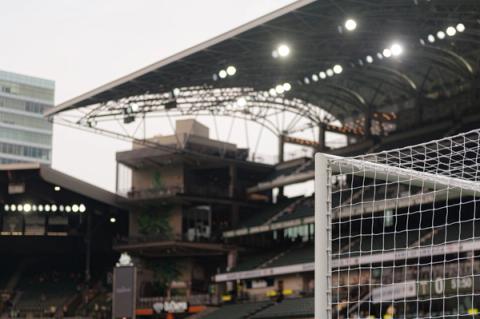 Wide action FC Dallas vs Portland Timbers at Providence Park — Photo Credit: Aaron Leopold/Undrafted