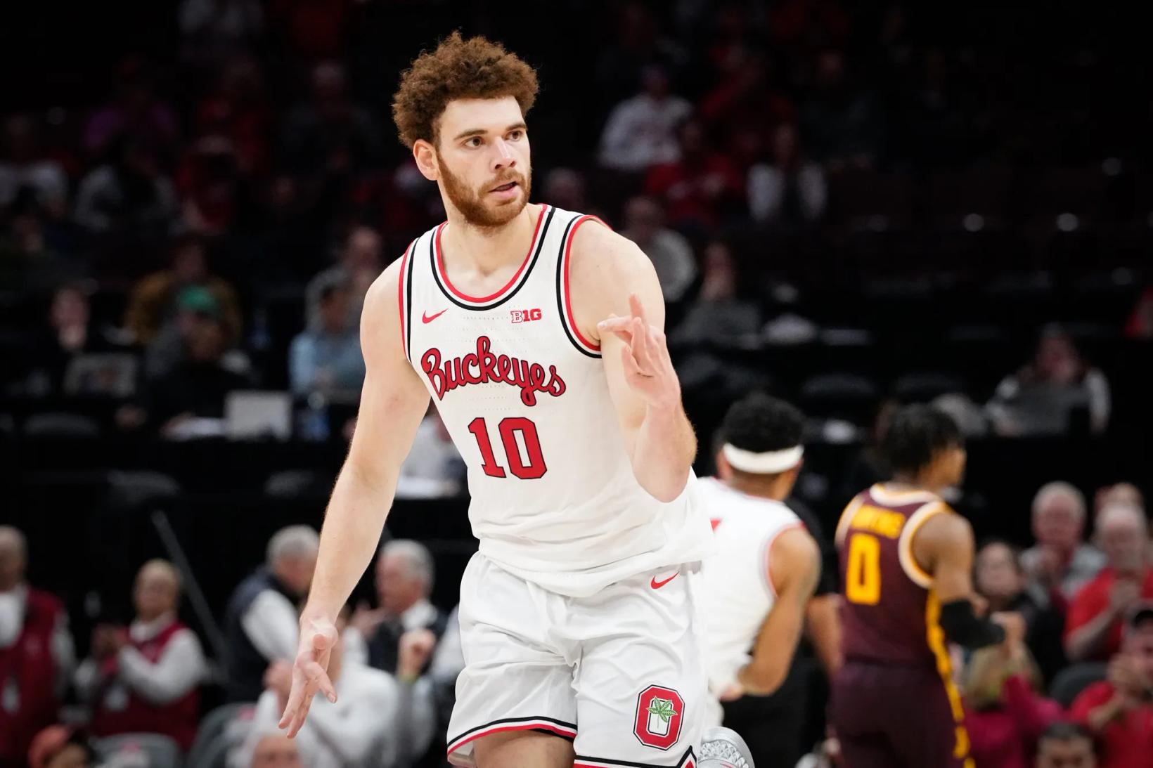 Buckeyes Extend Winning Streak with Convincing Victory Over Golden Gophers