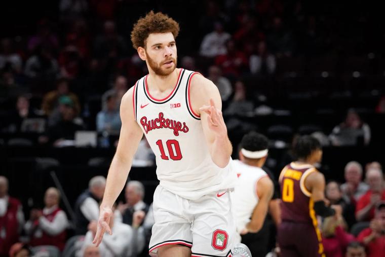 Buckeyes Extend Winning Streak with Convincing Victory Over Golden Gophers
