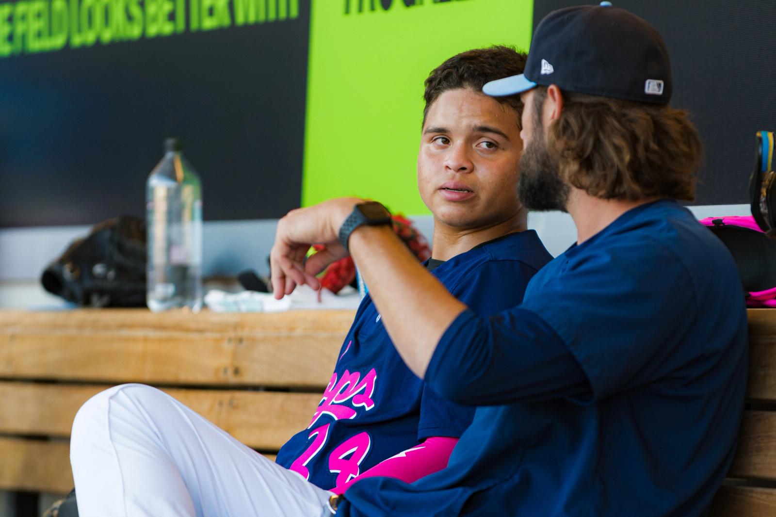 In-game moment — Everett AquaSox vs Hillsboro Hops — Photo Credit: Aaron Leopold/Undrafted