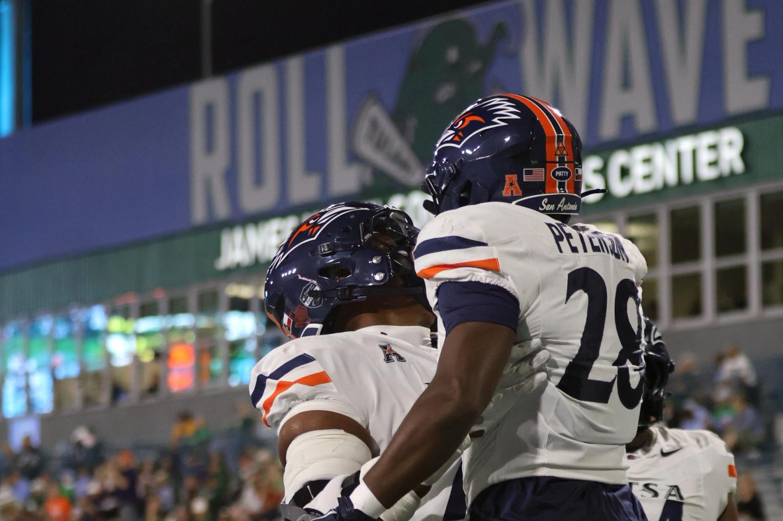 UTSA players celebrate together during the Roadrunners' 42-19 win at Tulane on October 24, 2026, at Yulman Stadium.