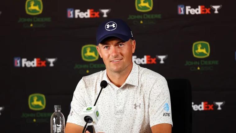 Jordan Spieth's Stunning Comeback Shakes Up John Deere Classic Leaderboard