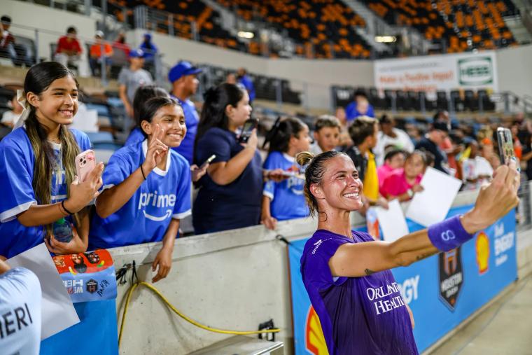 Orlando Pride Defeats Houston Dash to Extend Record Unbeaten Streak