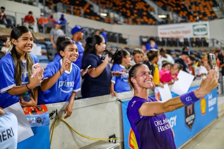 Orlando Pride Defeats Houston Dash to Extend Record Unbeaten Streak