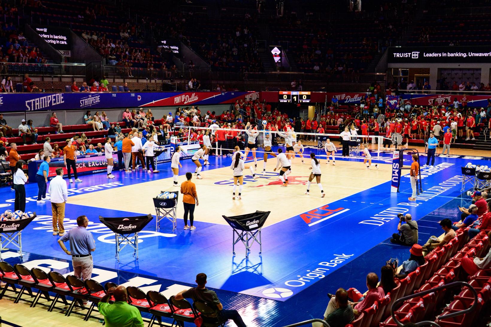 SMU vs Texas volleyball action at Moody Coliseum — Photo Credit: Luis Revilla Mata/Undrafted