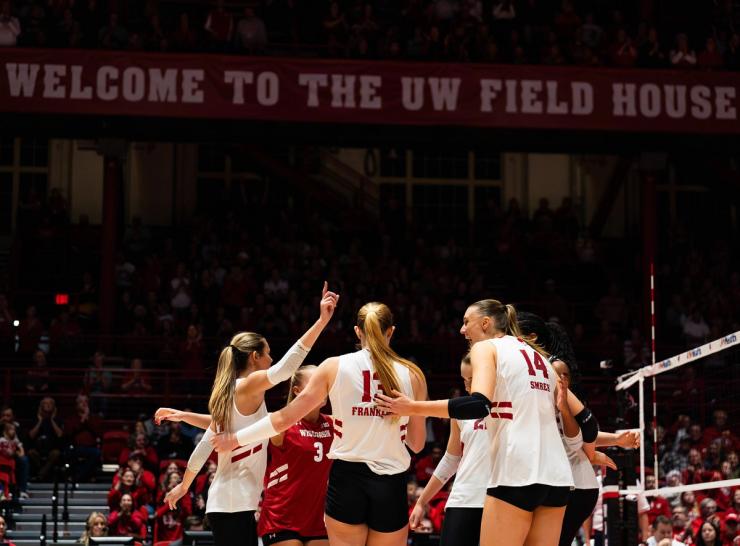 Wisconsin Volleyball Survives Ohio State in a Five-Set Epic