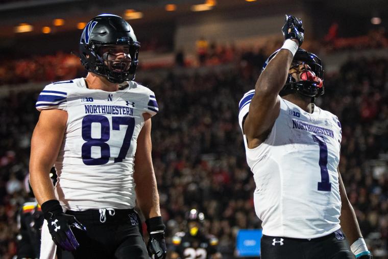 Northwestern Crushes Maryland 37-10: Defense Dominates in Big Ten Showdown
