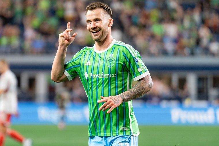 Sounders Triumph Over Revolution with Rusnak and Frei Leading the Charge