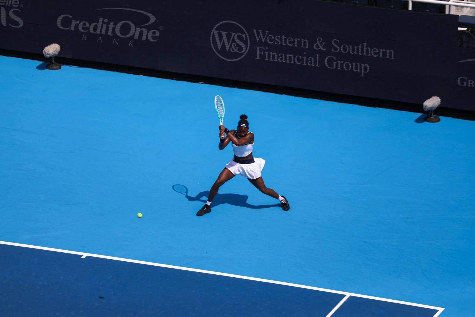 Coco Gauff Cruises into Cincinnati Quarterfinals with Statement Win Over Bronzetti