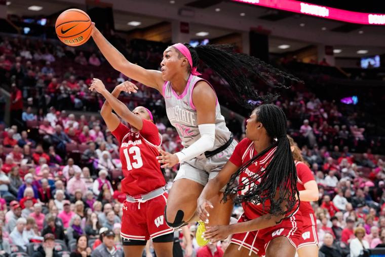 Ohio State Dominates Wisconsin: Thanks to Historic 3rd Quarter