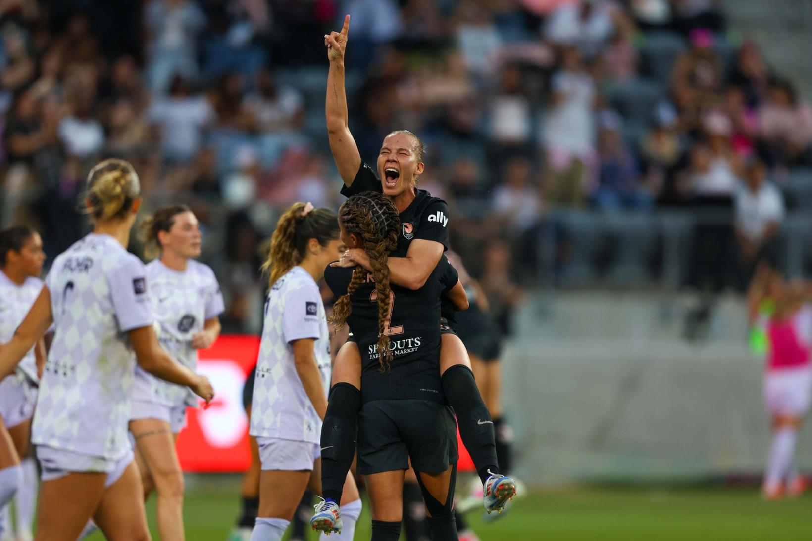 “Syd and The Kids” Lead ACFC to a Home Win