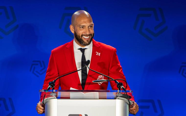 Tim Howard and Soccer Icons Honored in National Soccer Hall of Fame Induction Ceremony