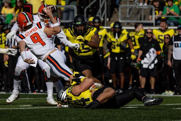 Oregon Ducks Dominate Illinois, Expose Illini’s Defensive Gaps in a Statement Game