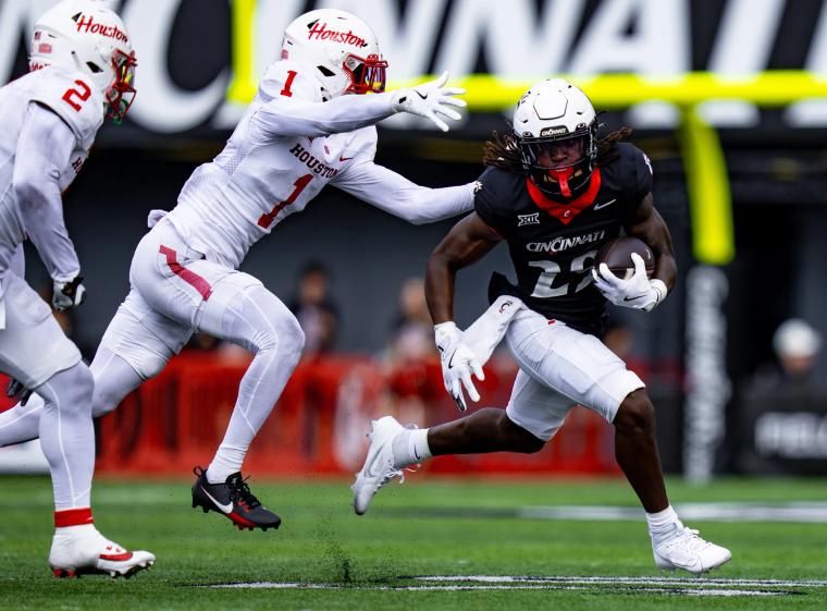 Cincinnati Dominates Houston 34-0 in Historic Shutout to Open Big 12 Play
