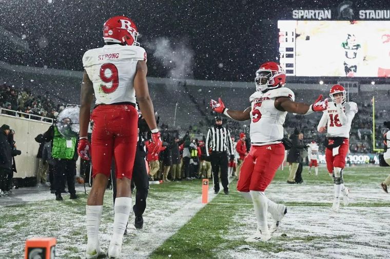 Rutgers Outduel the Spartans on the Road