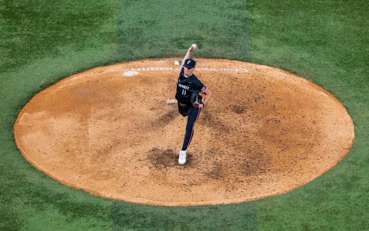 Taylor’s Command, Freshmen’s Clutch Bats Lift Cincinnati Over Texas Tech in Big 12 Opener