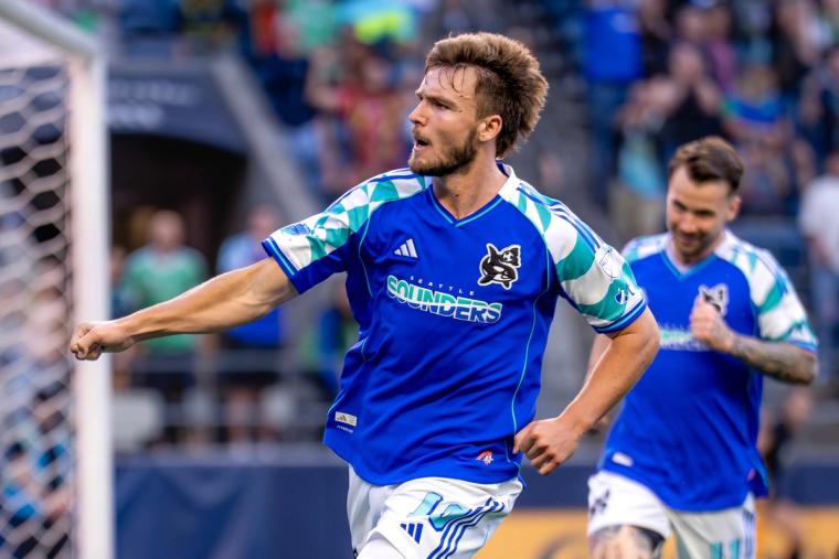 Seattle Sounders Edge San Jose 3-2 in Thriller to Win Heritage Cup