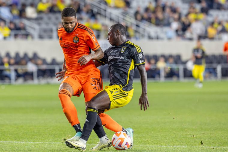 Columbus Crew Advances to CONCACAF Champions Cup Quarterfinals with Strategic Draw Against Houston Dynamo