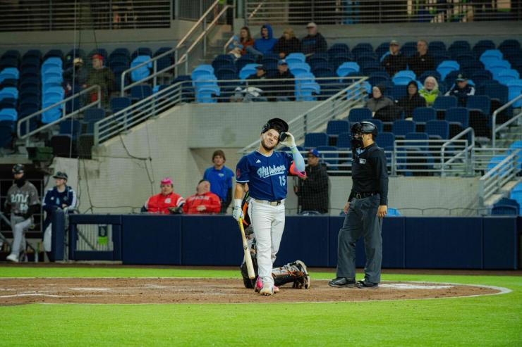 Eugene Emeralds at Hillsboro Hops — Photo Credit: Aaron Leopold/Undrafted