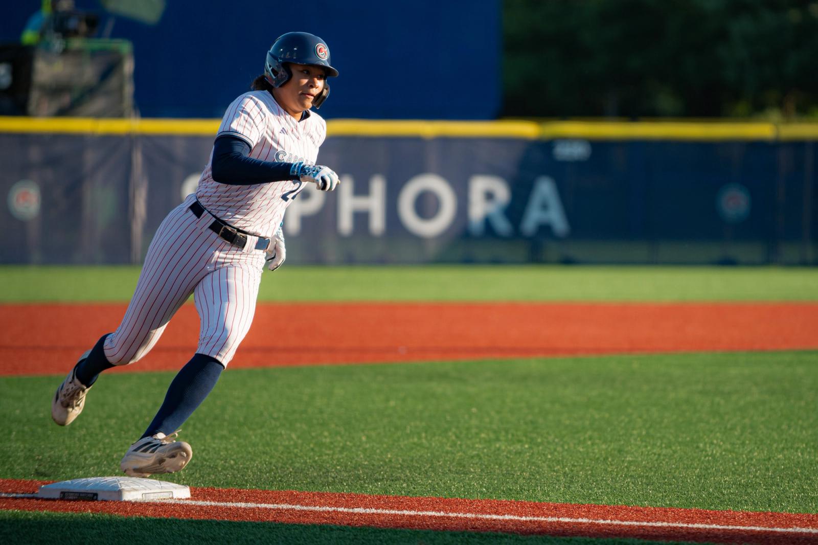 Late-game / celebration action — Texas Volts vs Portland Cascade — Photo Credit: Aaron Leopold/Undrafted