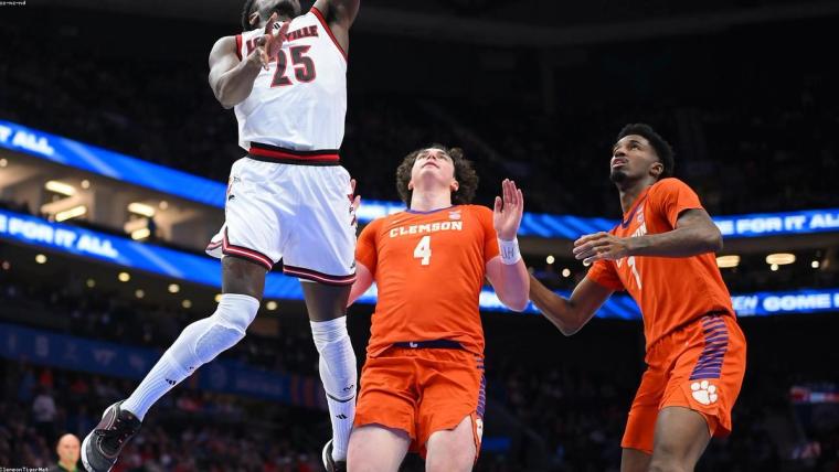 Zion Stanford Shines as Temple Holds Off Drexel in Big 5 Battle