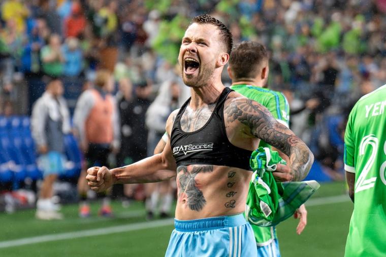 Rusnak's Late Penalty Seals Comeback Win for Seattle Over Chicago Amidst Key Absences