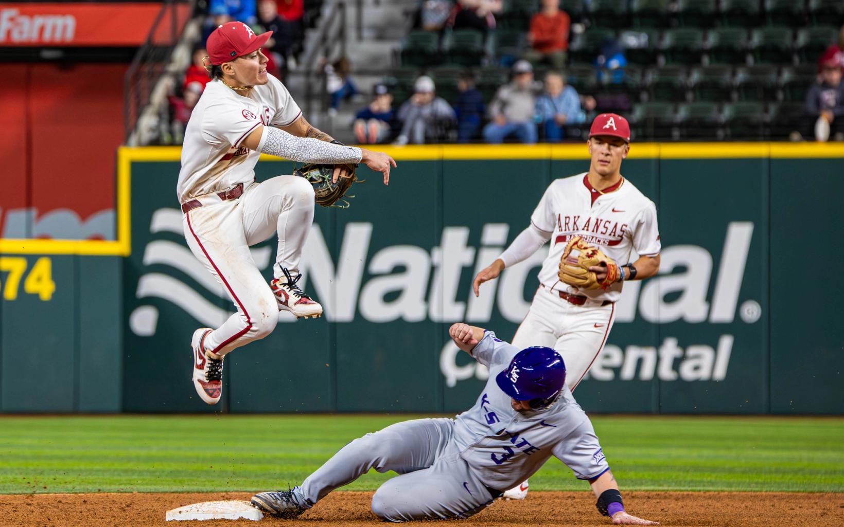 Kansas State Shocks No. 5 Arkansas with Gritty Pitching and Timely Hitting