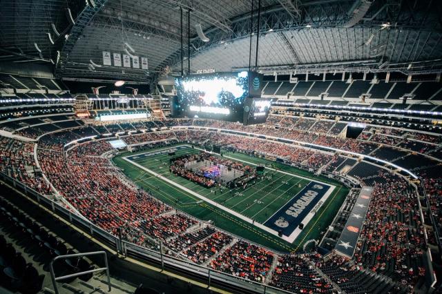 Nebraska vs SMU volleyball at AT&T Stadium, Aug. 27, 2026 — Photo Credit: Aaron Bui/Undrafted
